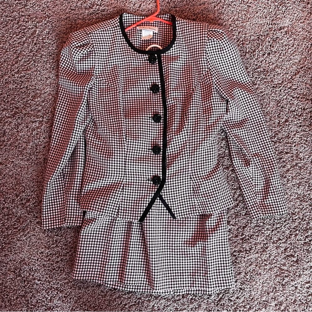 Vintage Black & Pink Checkered Women's Jacket and Skirt